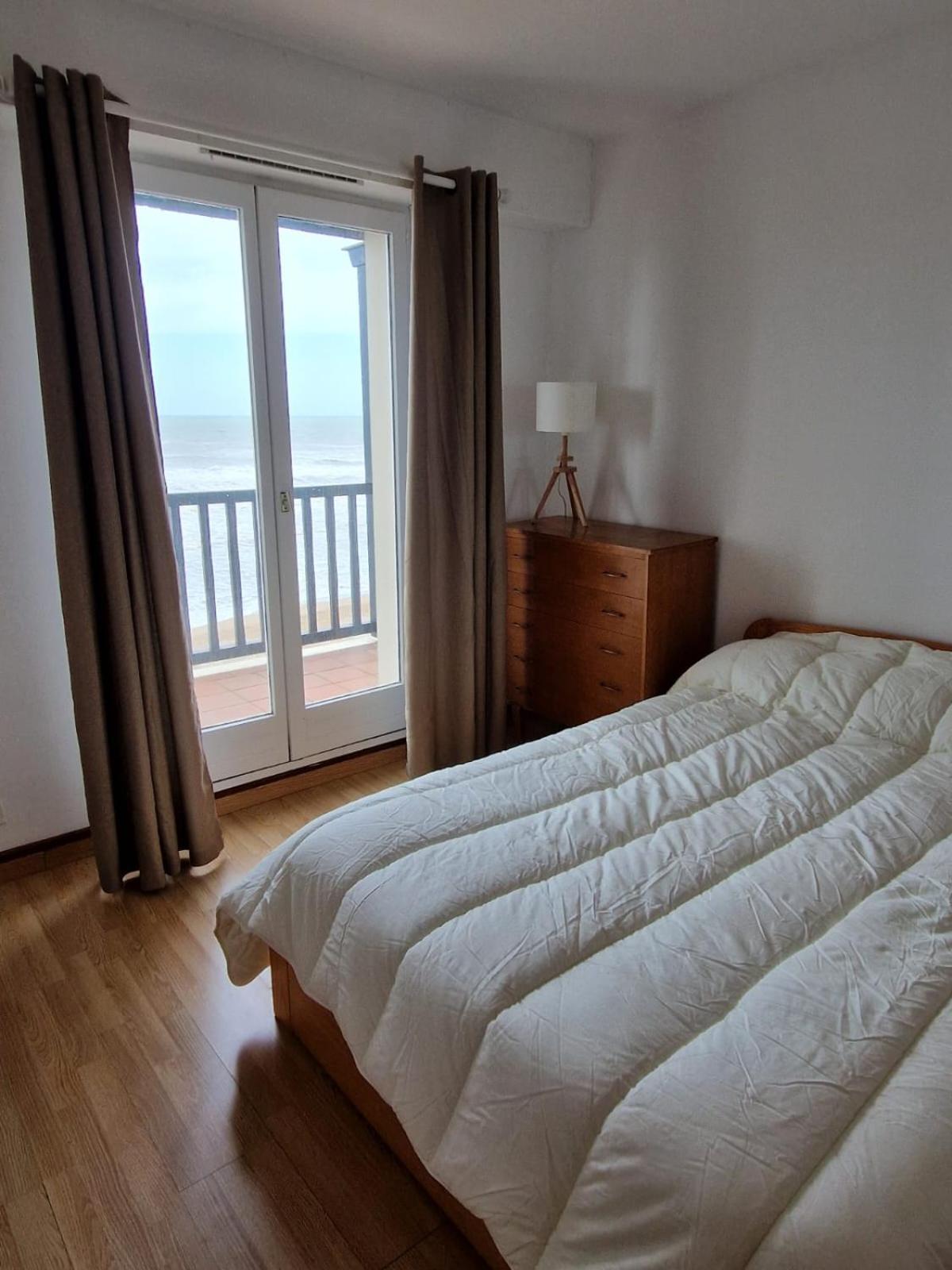 Appartement Vue Mer กาบูร์ก ภายนอก รูปภาพ